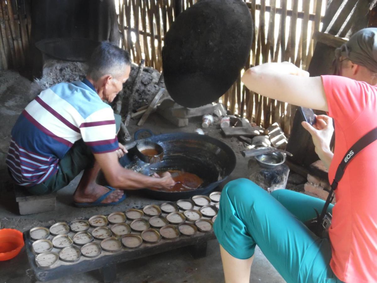 Ambow Homestay Jungle Trekking & Village Tour ブキットラワン エクステリア 写真